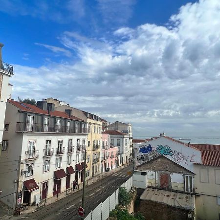Discover Lisbons History - Stylish Apartment In Alfama Lisboa Exterior foto
